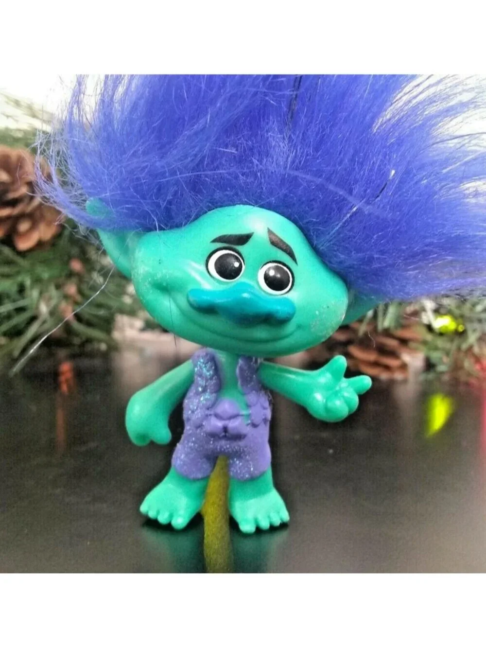 Hasbro DWA LLC Troll Green Glitter Blue Doll w/ Purple Outfit 4